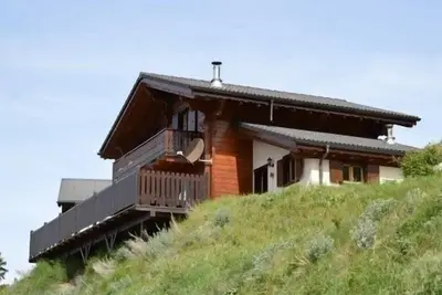 Image de Chalet Hirondelle Mase, A Deux Pas De Nax Mont Noble Et Thyon