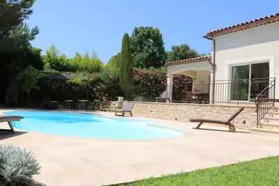 Image de Luxueuse villa orientée sud avec piscine privé belle terrasse, jardin ensoleillé