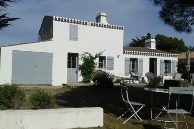 Image de Noirmoutier Jolie maison de vacances Ă louer plage de la Luzeronde (11 pers)