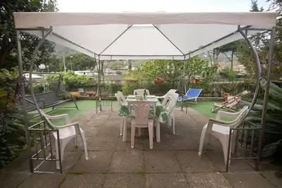 Noemi Appartement \"5 Lands Paradise\" Wi Fi Gratuit, Parking De Voiture PRIVÉ Gratuit, VÉLOS Gratuits