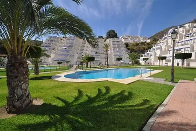 Image de Bel appartement de 2 chambres, à 5 minutes de la plage, des bars et des restaurants.