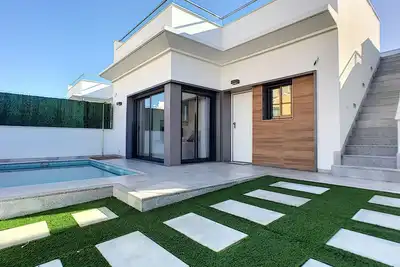 Image de Villa avec piscine privée, wifi gratuit, bain à remous, terrasse sur le toit