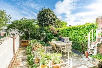 Chalet pittoresque dans le coeur d'Arundel dort 4/5