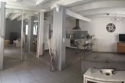 Image de Maison de ville coeur village Mazargues, proche calanques