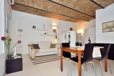Image de Studio Loft dans le centre Wifi Gratuit!