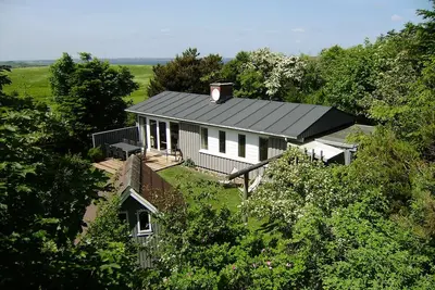 Image de Flat \/ Mors. Cottage dans un parc naturel protégé. L'endroit pour les amoureux de la nature.