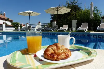 Image de Villa à Benalmádena - Grands jardins et une vue magnifique connexion Wi-Fi -Free