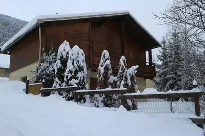 Image de Serre Chevalier 1400: chalet idéalement situé, calme, proche des pistes à pied