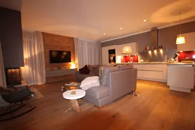 Image de Appartement exclusif dans Hinterthal - Idéal pour deux familles (4 adultes et 4 enfants. . )