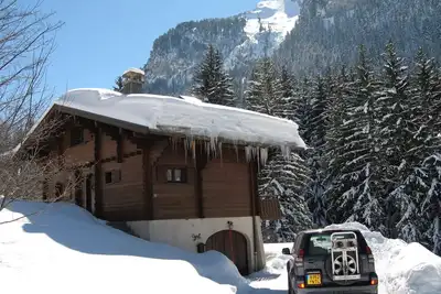 Image de chalet savoyard indépendant  station de La Clusaz 8 personnes