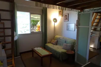 Image de Studio indépendant et son jardinet au soleil Réunionnais