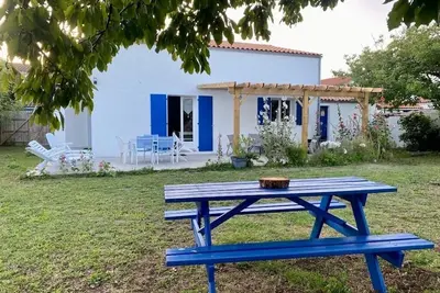 Image de Agréable Maison de pêcheur à 180 mètres à pieds de la plage classée 3 étoiles