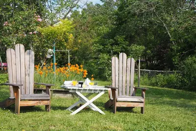 Image de Idéal escapade à deux, charme, détente, culture et oenotourisme, accueil soigné.