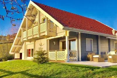 Image de Chalet Le Flocon Bleu **** 9 pers Mauselaine Ski Vue lac sauna wifi Gérardmer