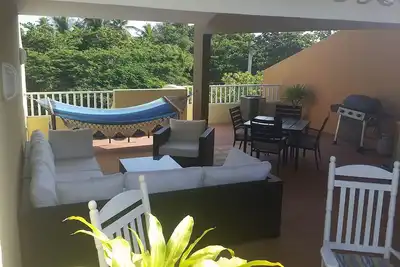 Image de Belle villa en bord de mer de 3 chambres à coucher avec piscine privée, piscine privée