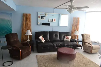 Image de Venez séjourner dans notre belle Shores Club Appartement avec une belle vue sur l'océan