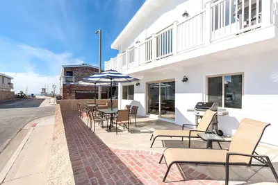 Image de Juste rénové! Nouvelle annonce 1 maison du sable! - Unité en bas