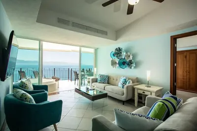 Image de Beachfront, Luxurious Grand Venetian 3 Bedroom, Fibre Optic Wifi