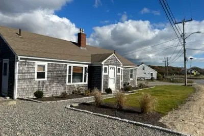 Image de Super Cottage à Craigville Beach! \"Côté Knoll\"