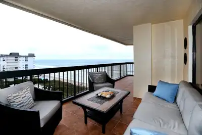Image de Magnifique condo! ! Directement sur la plage! Vues incroyables! !
