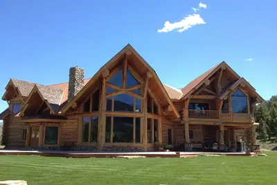 Image de Log Lodge, familial et convivial, près de Yellowstone Park sur notre ranch privé