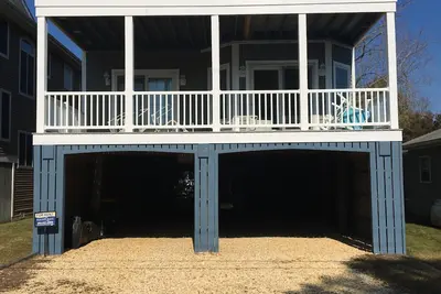 Image de Spacieuse maison de 7 Bd / 5ba près de la plage, au centre-ville de Bethany, pour 16 personnes