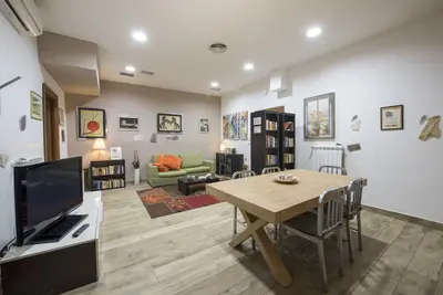 Image de Dans le coeur de rome, maison spacieuses, confortables et à proximité du Colisée