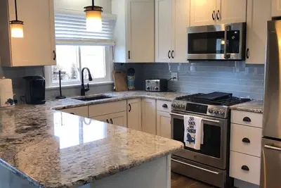 Image de TRÈS Grand 5 Br 3 Plein Bain RÉNOVÉ