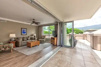 Image de Honua Kai Resort * 2e étage 2 chambres 2 salles de bain avec une énorme enveloppe autour de véranda