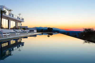Une villa luxueuse station au complet privé donnant sur la mer de Crète!