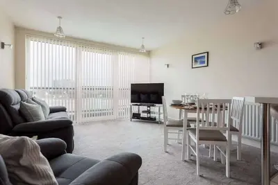 Image de Poppies, Poole - Deux Chambres Appartement, Couchages 4