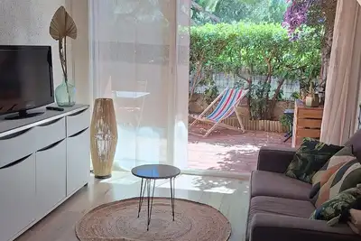 Image de Appt T2 Climatise Gde Terrasse Ensoleillee +Parking A Cassis(13). Wifi