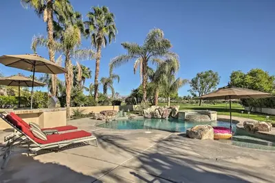 Image de Beau et confortable Pga West Golf Course Home