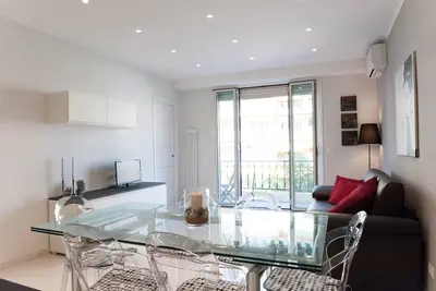 Image de Appartement de prestige, à 20 m de la mer et du Casino, centre Menton