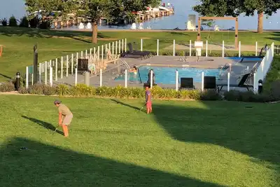 Image de West Kelowna - Propriété au bord du lac avec quai pour bateaux - Idéal pour les familles