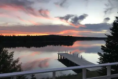 Image de Oceanfront Retreat sur Dyers Bay avec des couchers de soleil incroyables