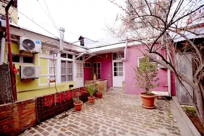 Image de Sun Filled Spacious Apartment CourtYard View