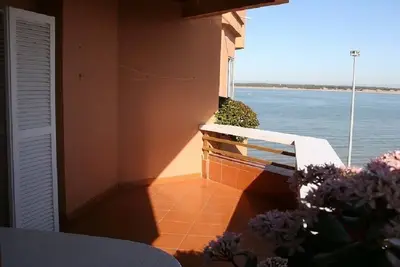 Image de Appartement de 4 chambres. 1ère ligne de plage.