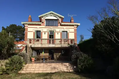 Image de Belle villa de caractère, vue mer, terrasses, expo sud, jardin & plage