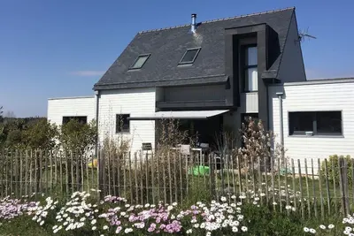 Image de Maison dans un environnement paisible Ă 15 minutes Ă pied de la plage