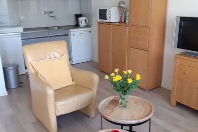 Image de Cottage confortable et confortable pour 2 à 4 pers à 200 de la plage.