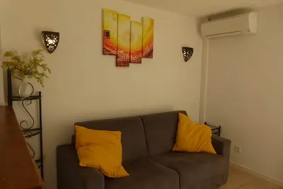 Image de Vacances au Soleil au calme de la Cote d'Azur. Appartement 3 ***
