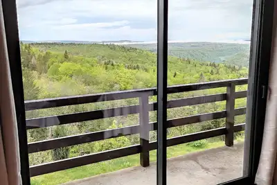 Image de Un chalet tout confort avec une vue splendide sur la vallée du Hérisson