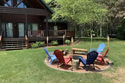 Image de Cabine sur le lac dans les bois