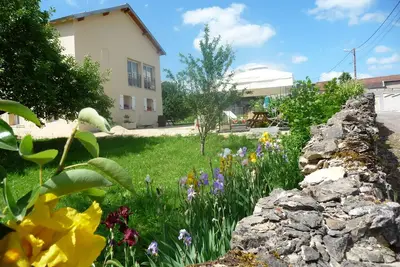 Image de Gite-Appart tout confort, entre Nancy et Metz en \" Petite Suisse Lorraine\".