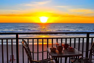 Image de Premium Unit, Top (5th) Floor Direct Oceanfront, See pics / reviews
