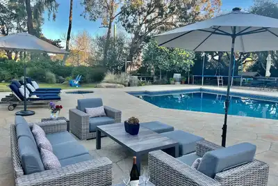 Image de Montecito Family Fun maison avec piscine et grand jardin!