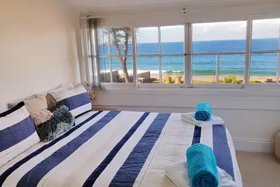 Image de Dolphin & Whale watching Seaview Escape avec accès à la plage (A8)