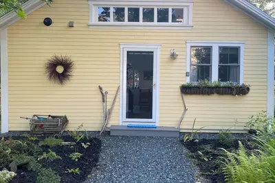 Image de Blue Hill Village pittoresque Parker Point Rd