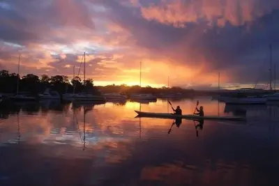 Image de Starfish Cottage LakeHouse jetée, front de mer, couchers de soleil, terrasses, kayaks, table de billard